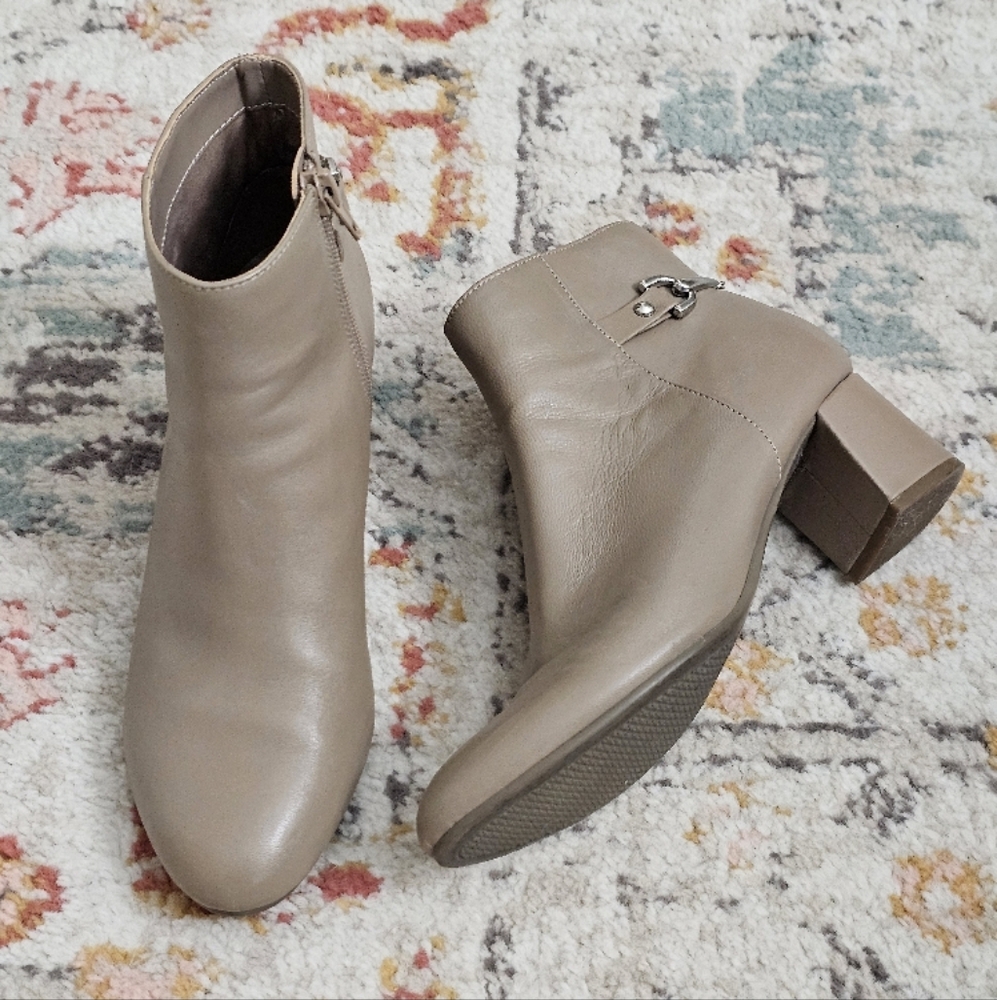 Bandolino Taupe Ankle Boots